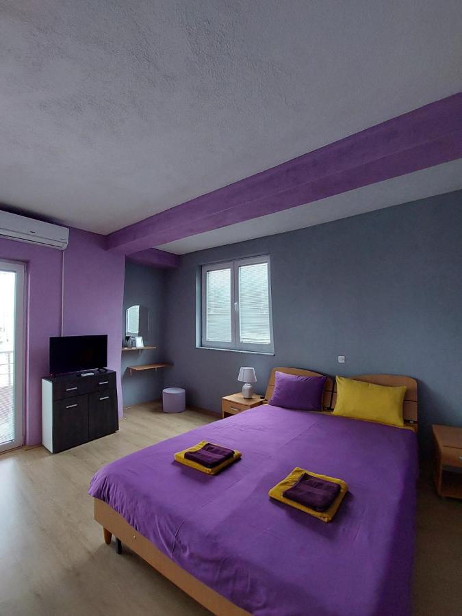 Ps Apartments - Peshtani Pestani Luaran gambar