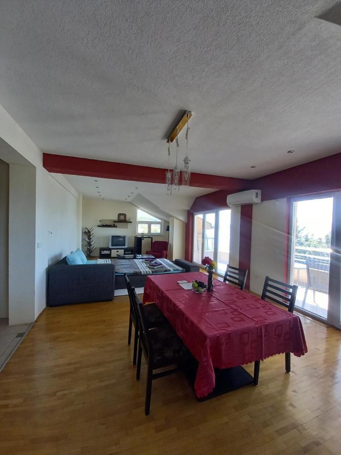 Ps Apartments - Peshtani Pestani Luaran gambar