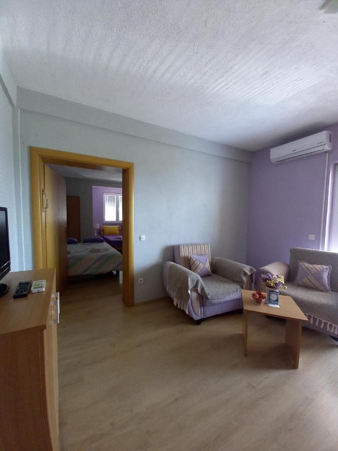 Ps Apartments - Peshtani Pestani Luaran gambar