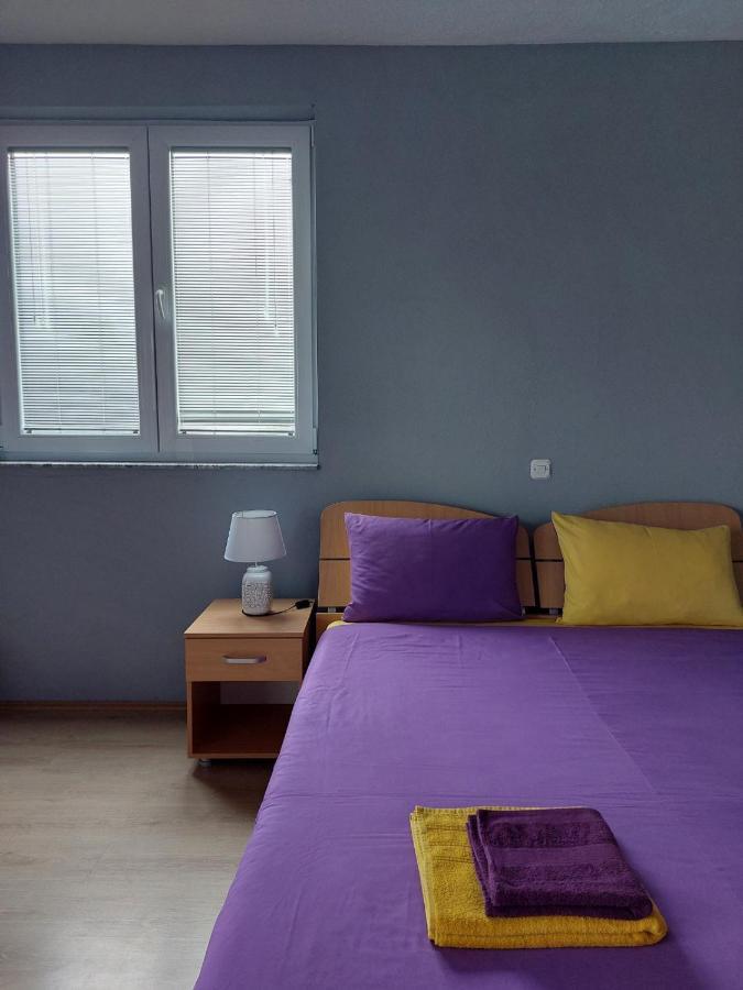 Ps Apartments - Peshtani Pestani Luaran gambar
