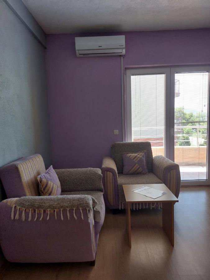 Ps Apartments - Peshtani Pestani Luaran gambar