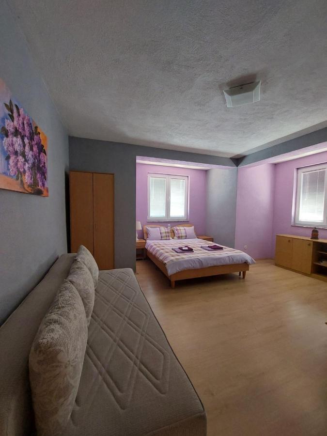 Ps Apartments - Peshtani Pestani Luaran gambar