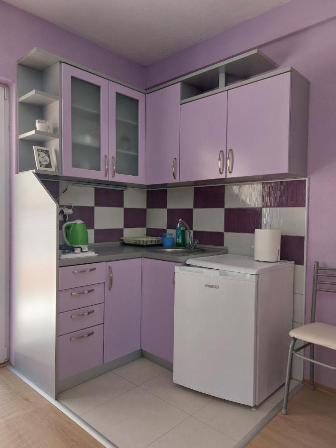 Ps Apartments - Peshtani Pestani Luaran gambar