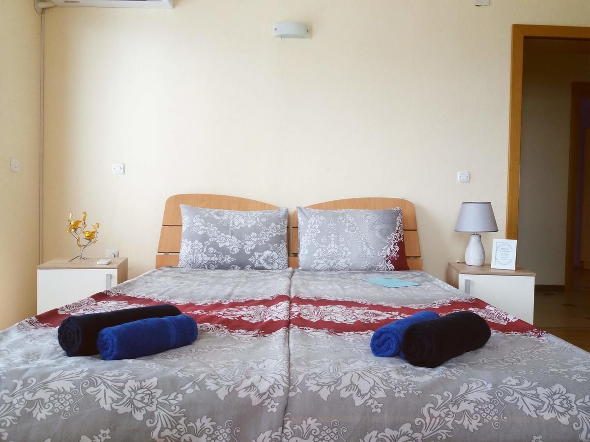 Ps Apartments - Peshtani Pestani Luaran gambar