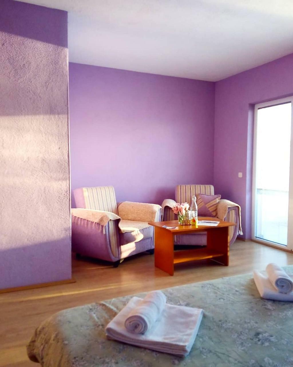 Ps Apartments - Peshtani Pestani Luaran gambar